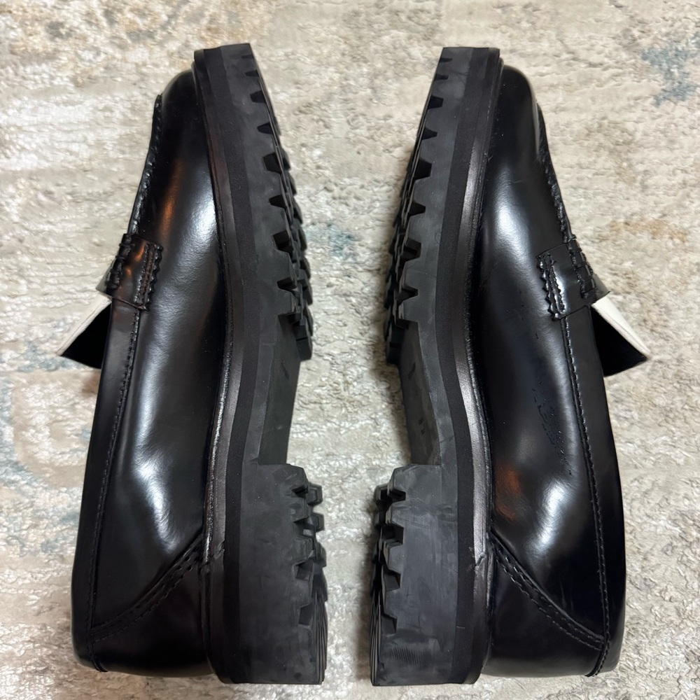 NWOB Reformation Agathea Chunky Loafers in Black/White Size 7.5 - Picture 6 of 8